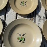 Set of 5 plates and 1 deep dish in Boch earthenware