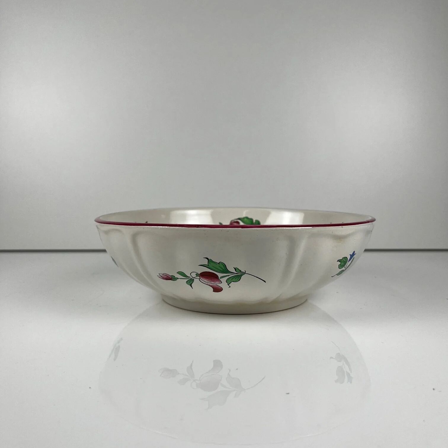 Small salad bowl, lamp model by KG Lunéville, tulip pattern.