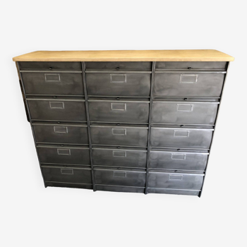 Ronéo industrial furniture with 15 shoe flaps