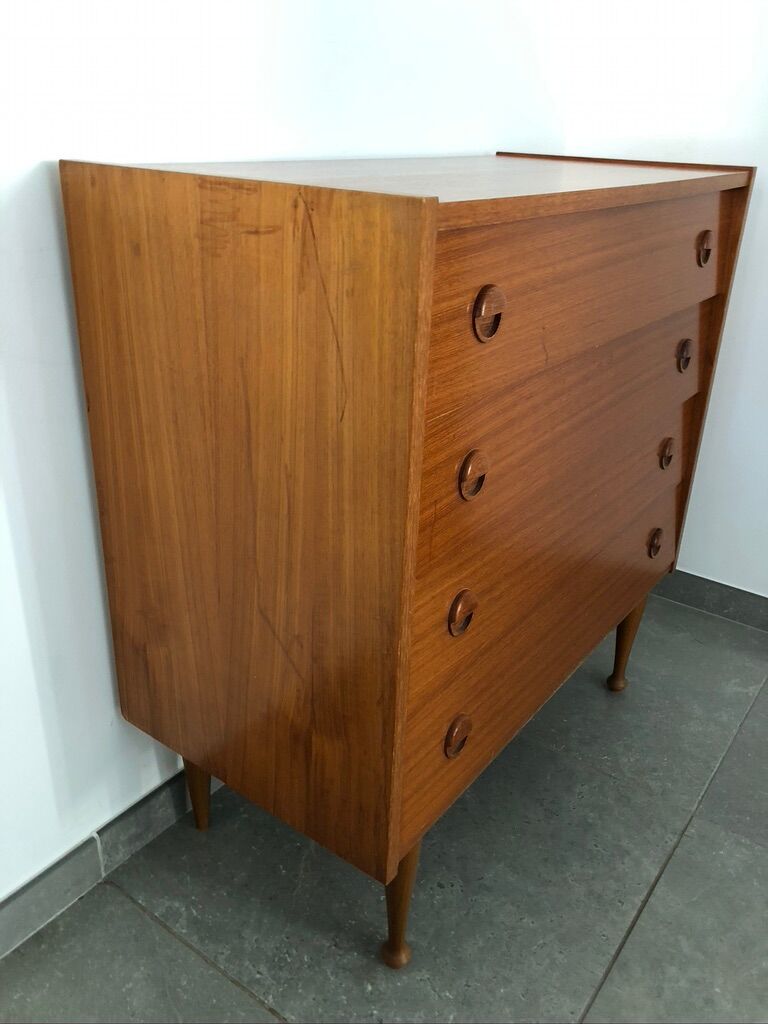 Scandinavian chest of drawers 4 drawers