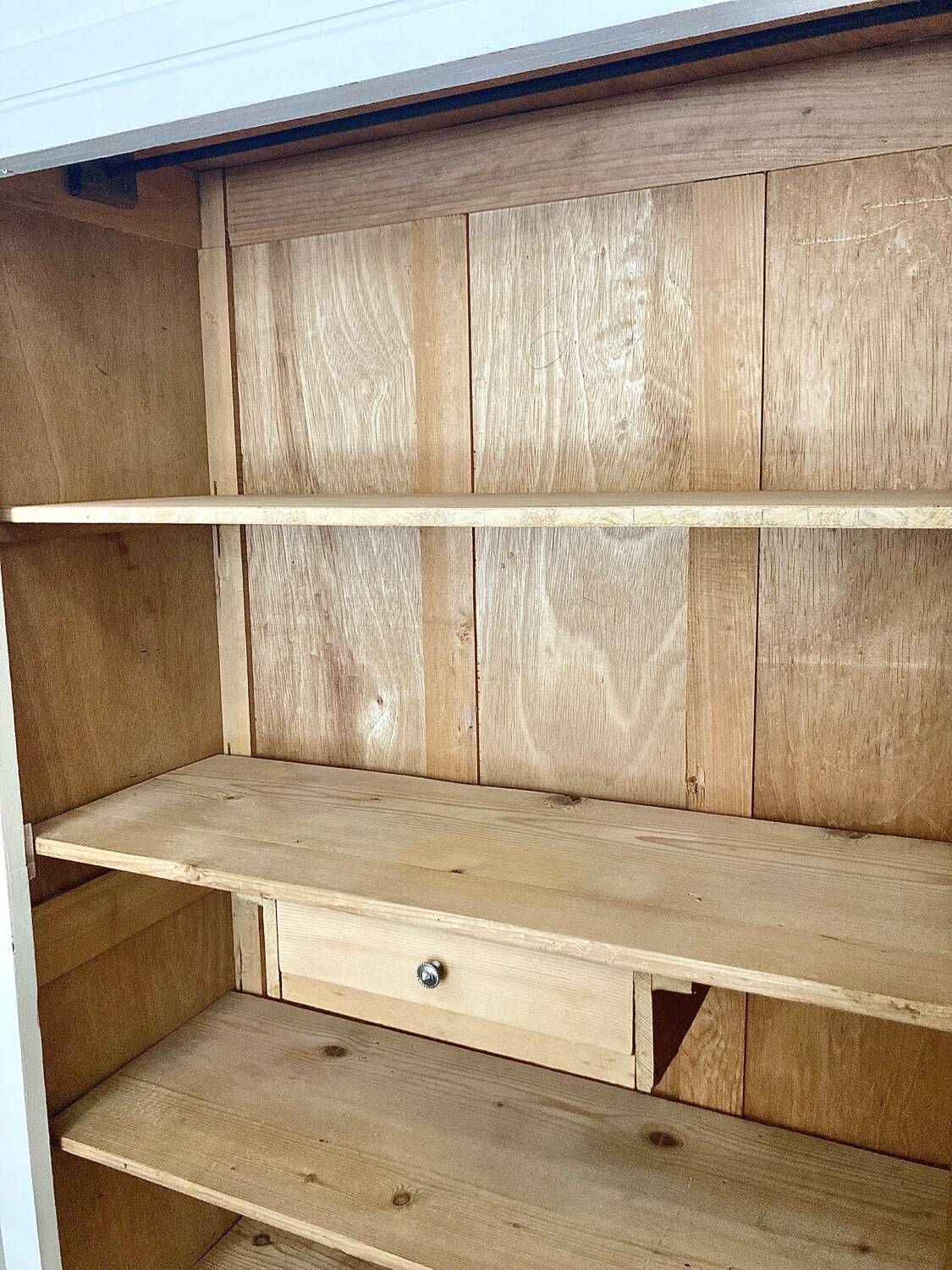 Small Parisian wardrobe