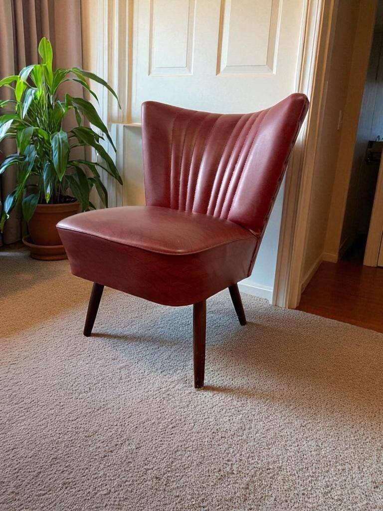 Vintage dark red one-seater cocktail armchair / chair