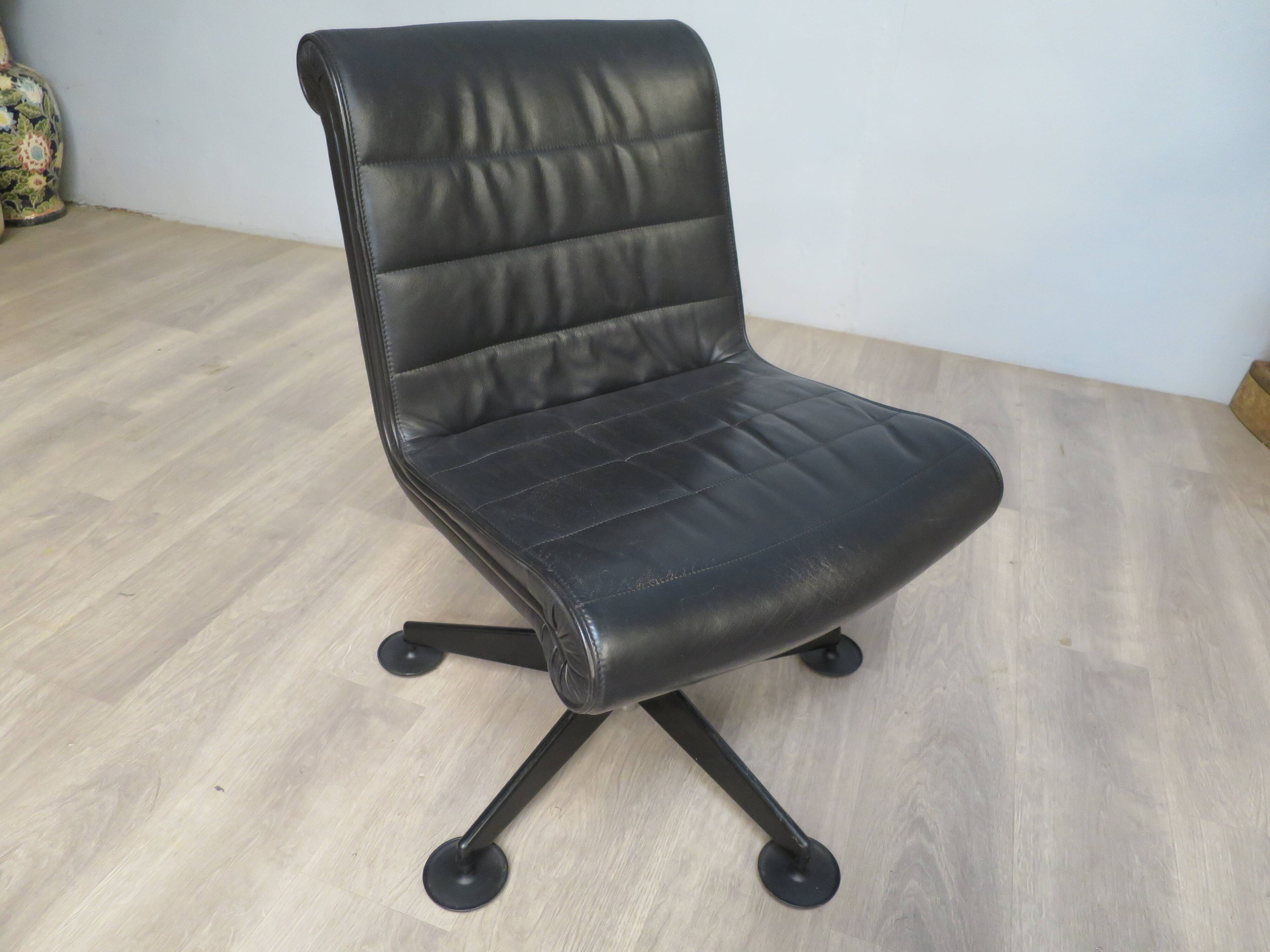 Fauteuil Sapper édité par Knoll
