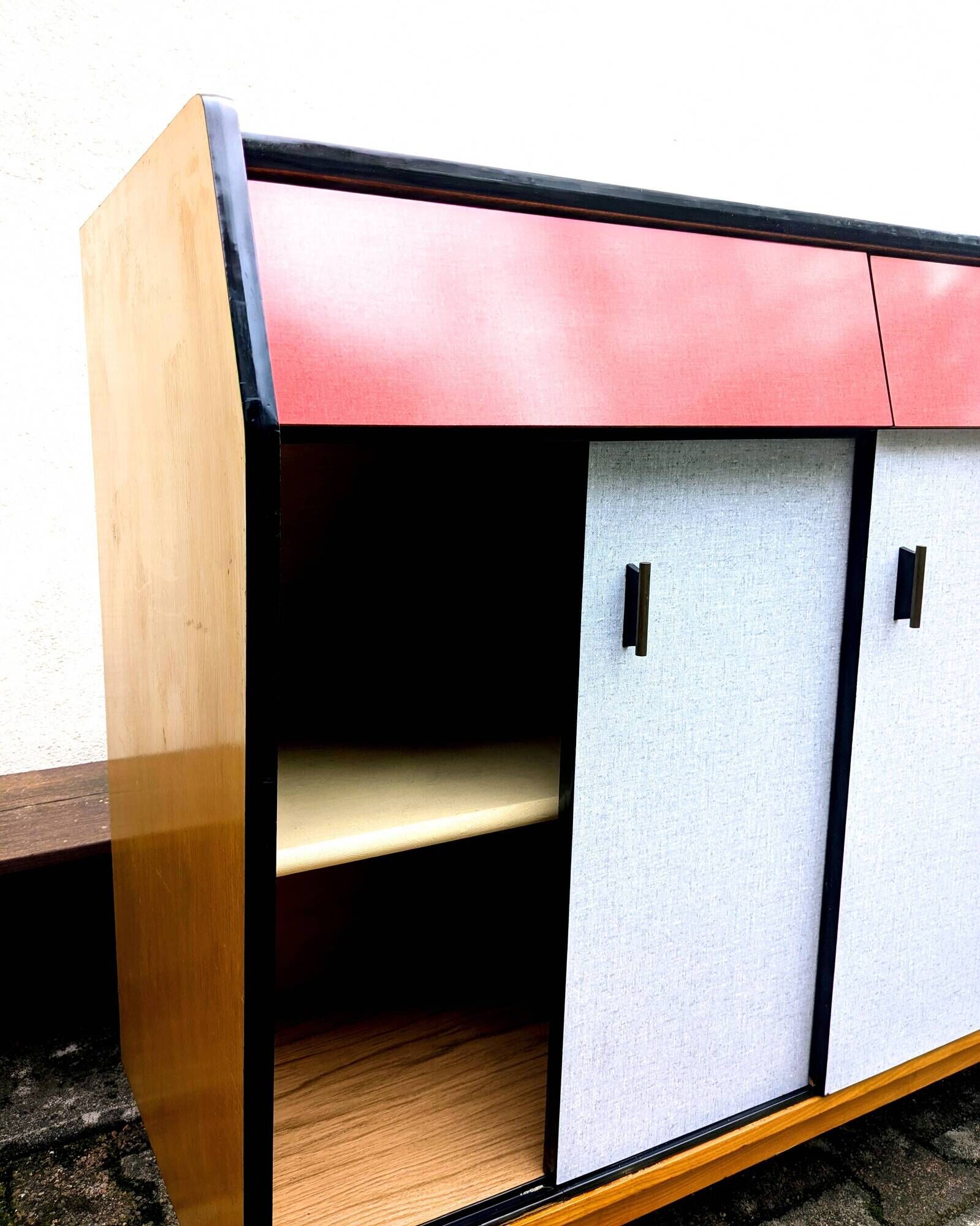 Enfilade bois et Formica