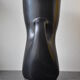 Vase noir céramique vintage forme libre