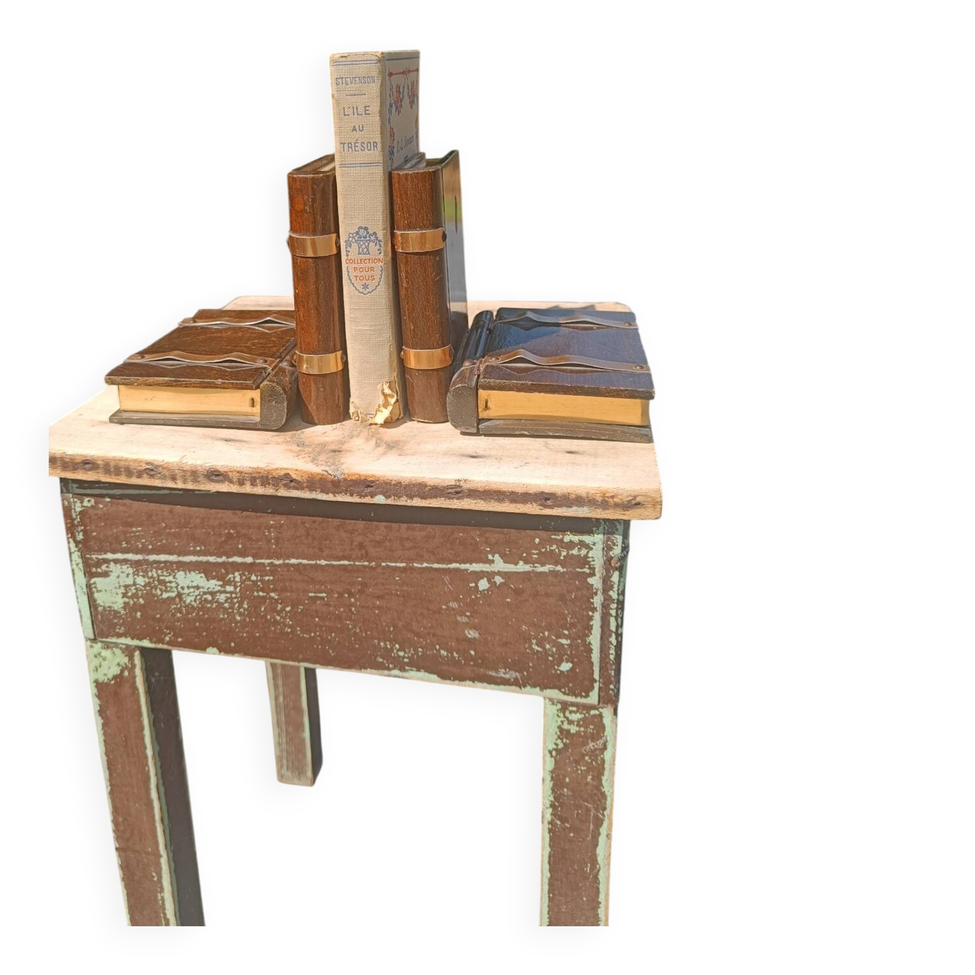 Wooden trompe-l'œil bookends with a book and box