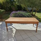 Farm table