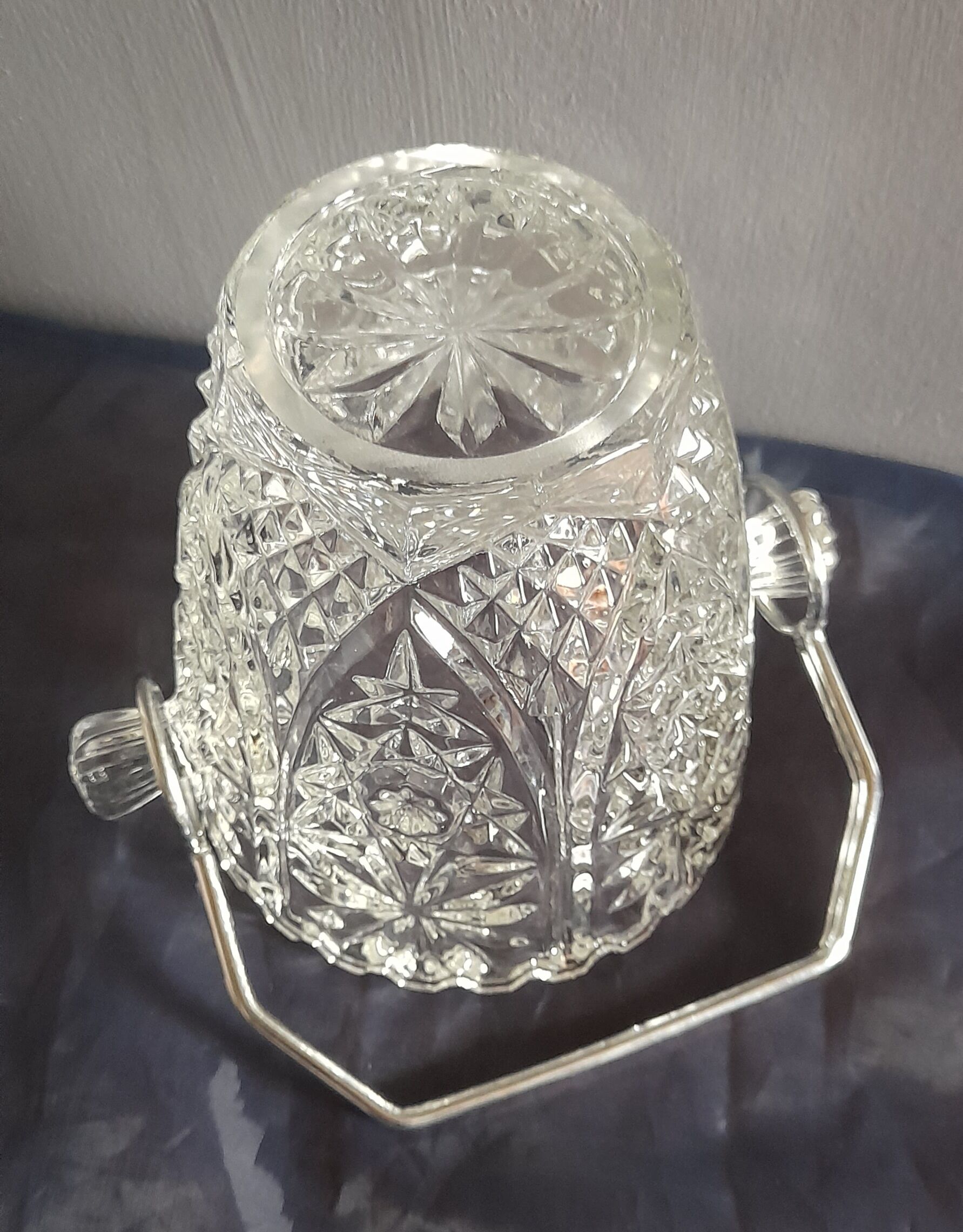 Chiseled crystal ice bucket from Buder crystal vintage