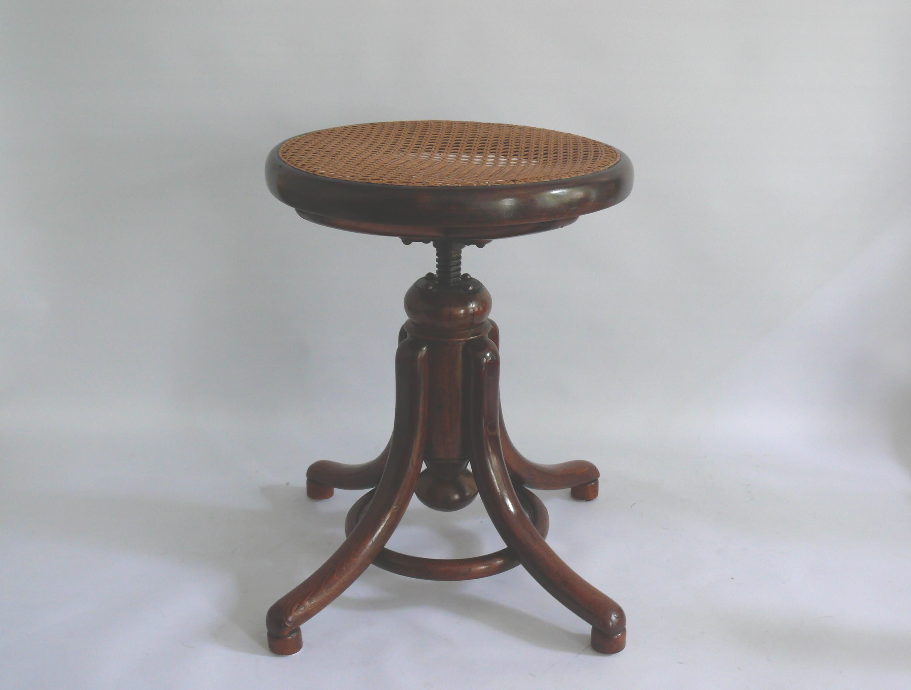 Gebr. Thonet, Bugholz Piano Stool No. 1, Late 19th Century