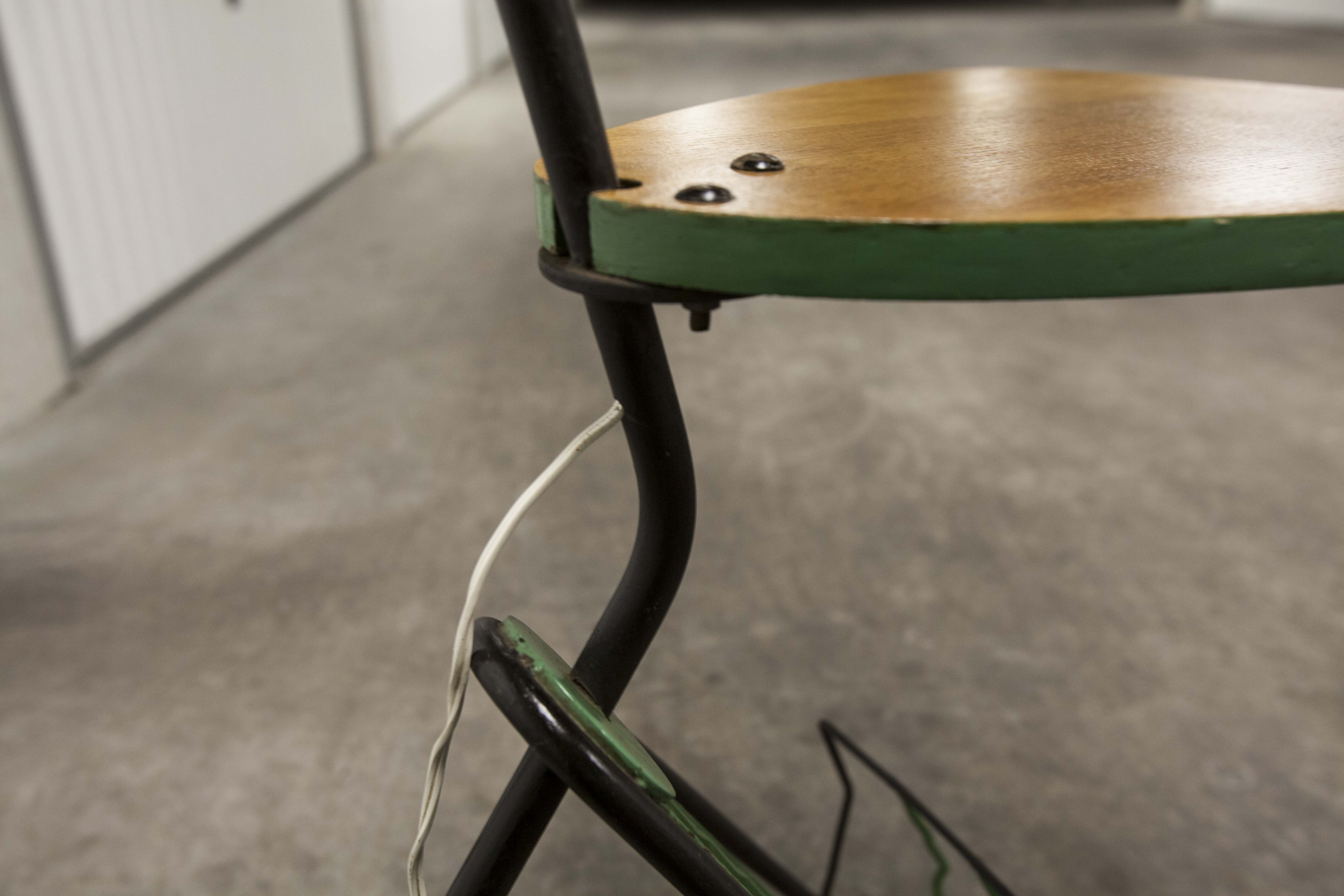 Floor lamp tripod Tablet door magazine 50 s