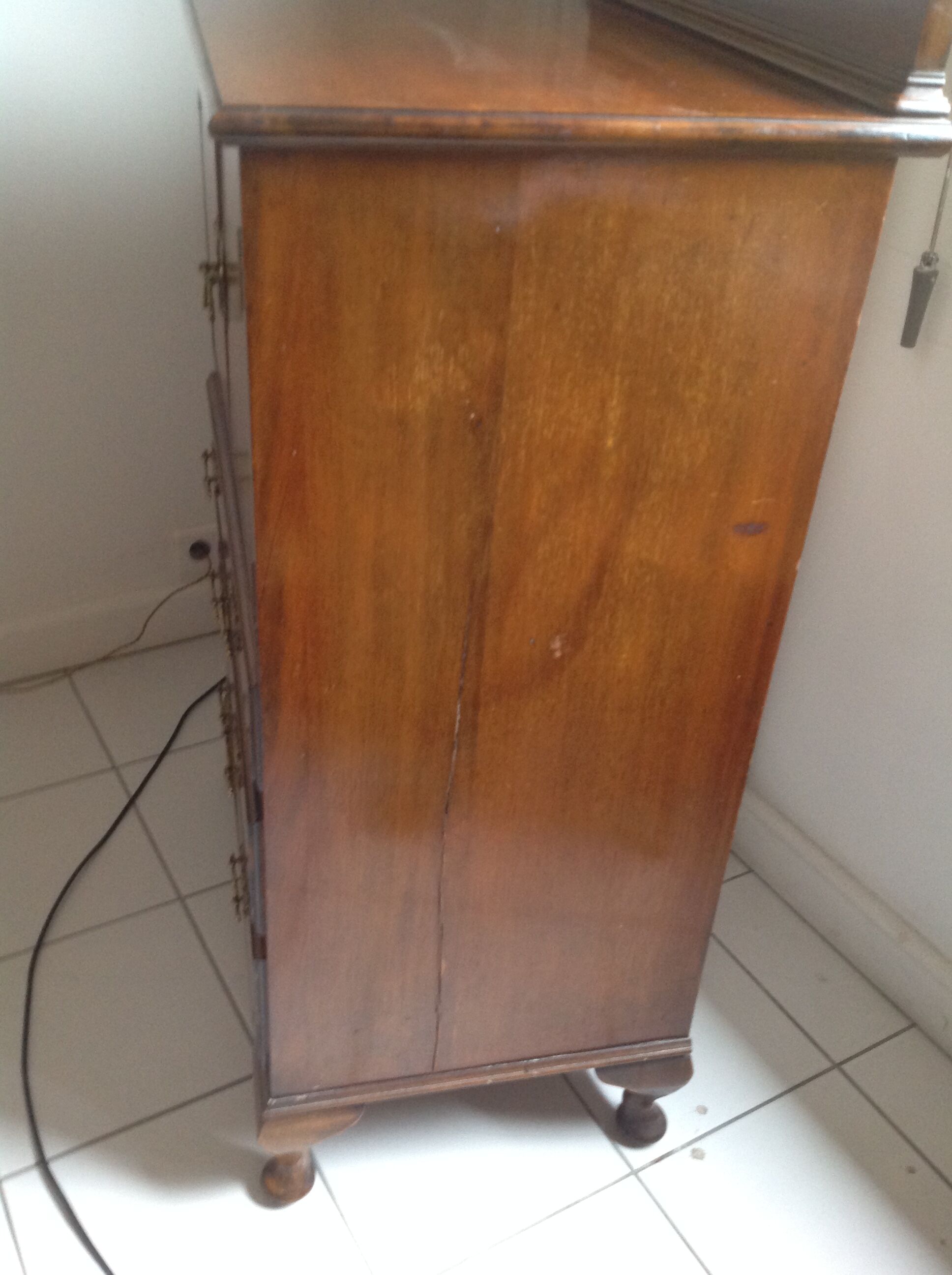 19th-century English side table, varnished mahogany