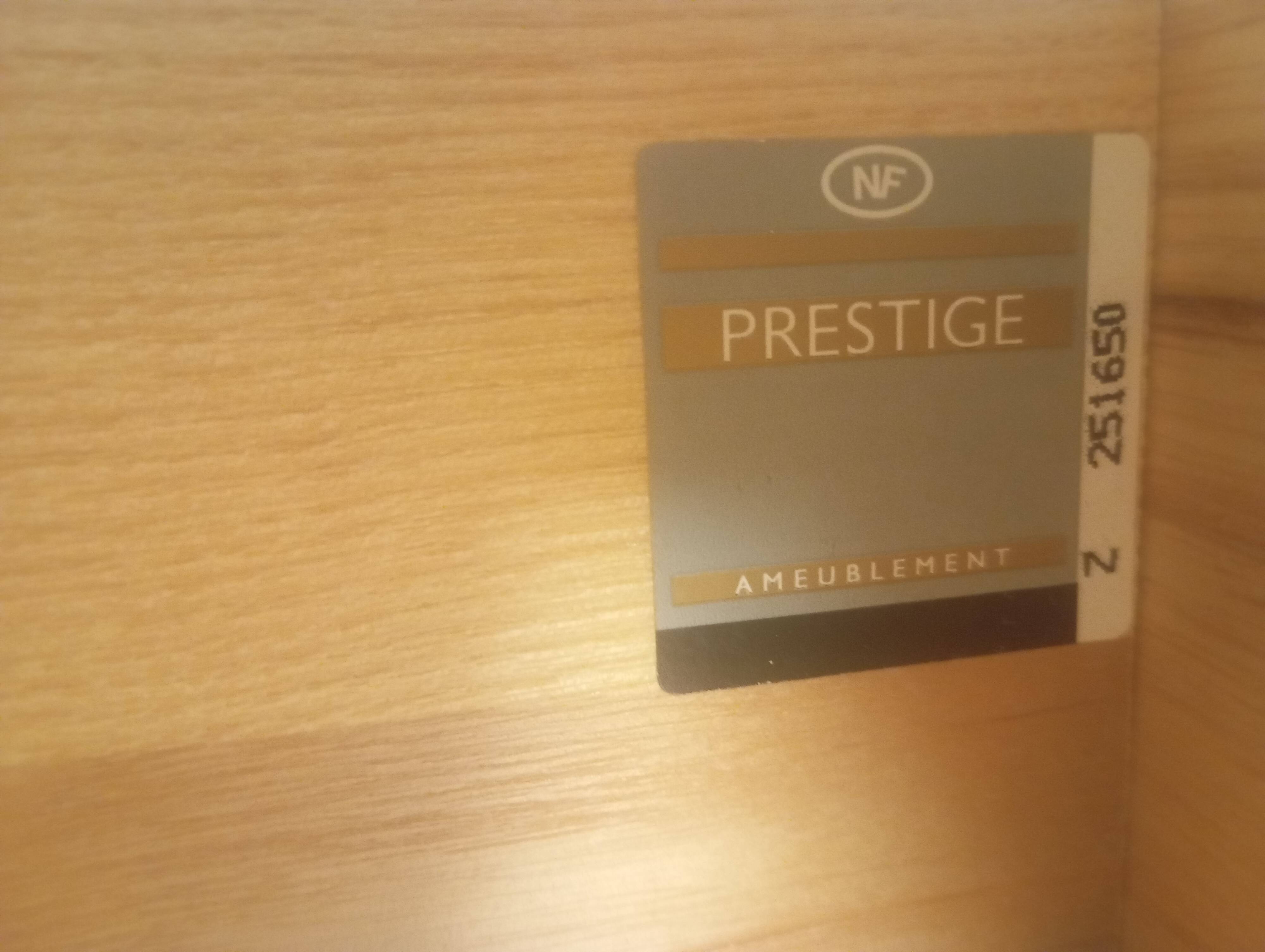 Regain bedside table in solid elm