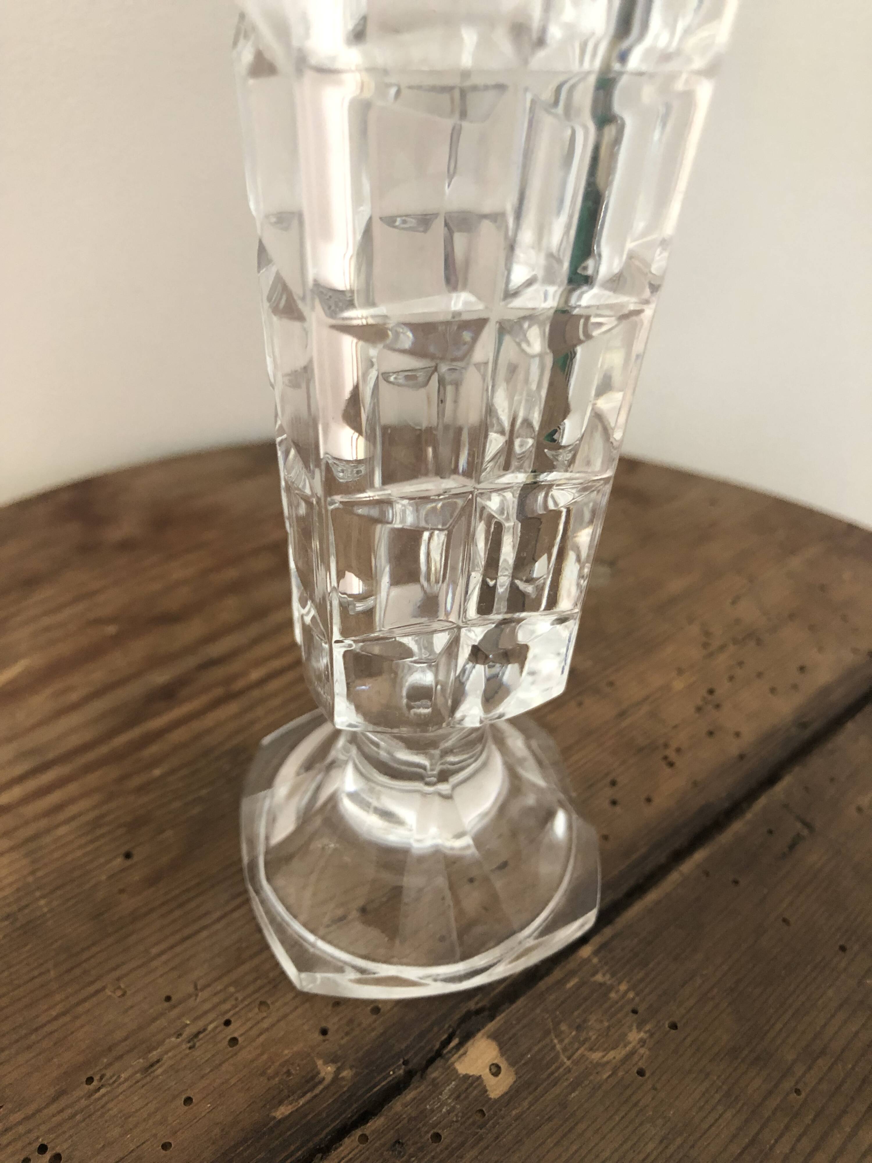 Vintage soliflor vase in Arques crystal, new in box
