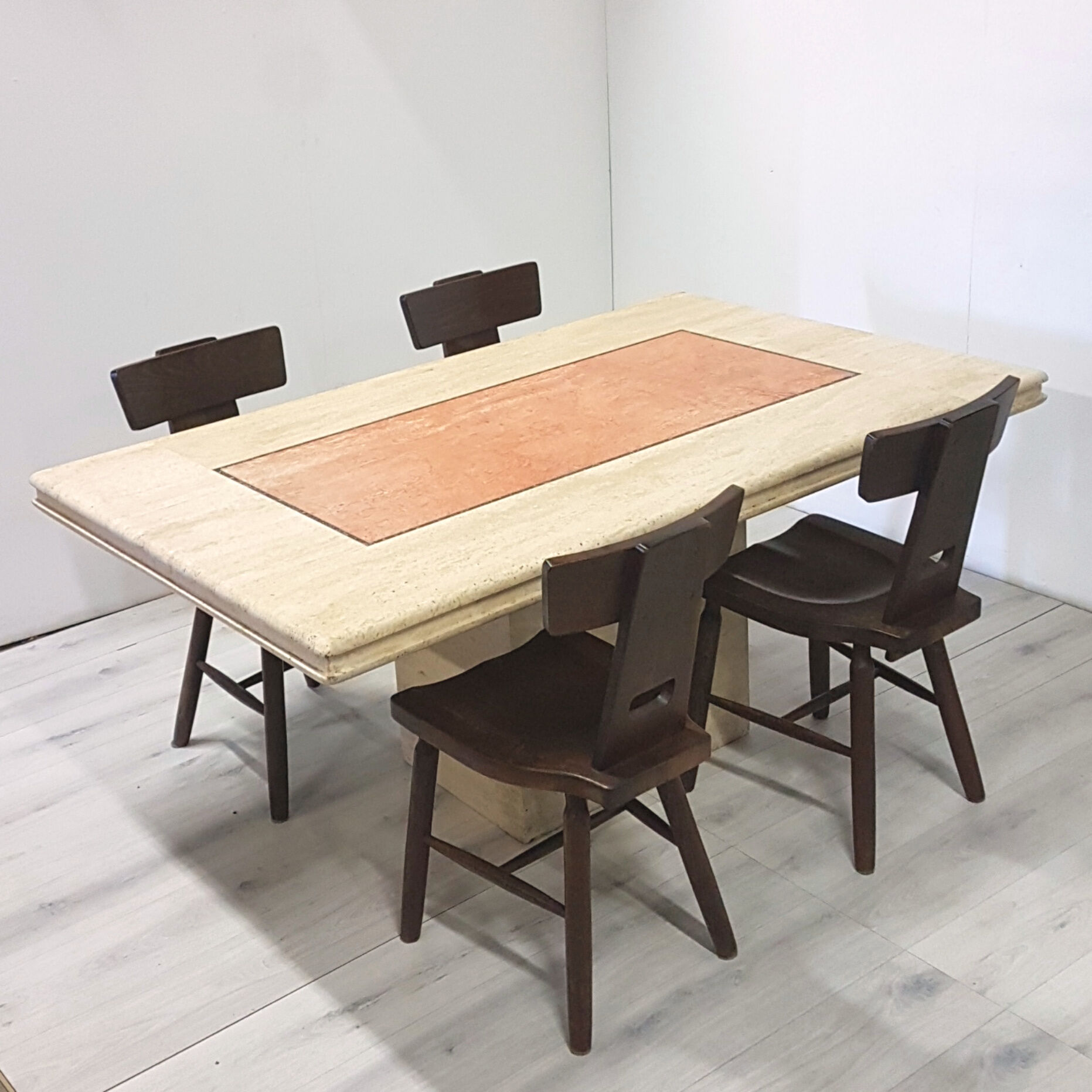 Hollywood regency travertine and pink marble dining table, Italy 1970s