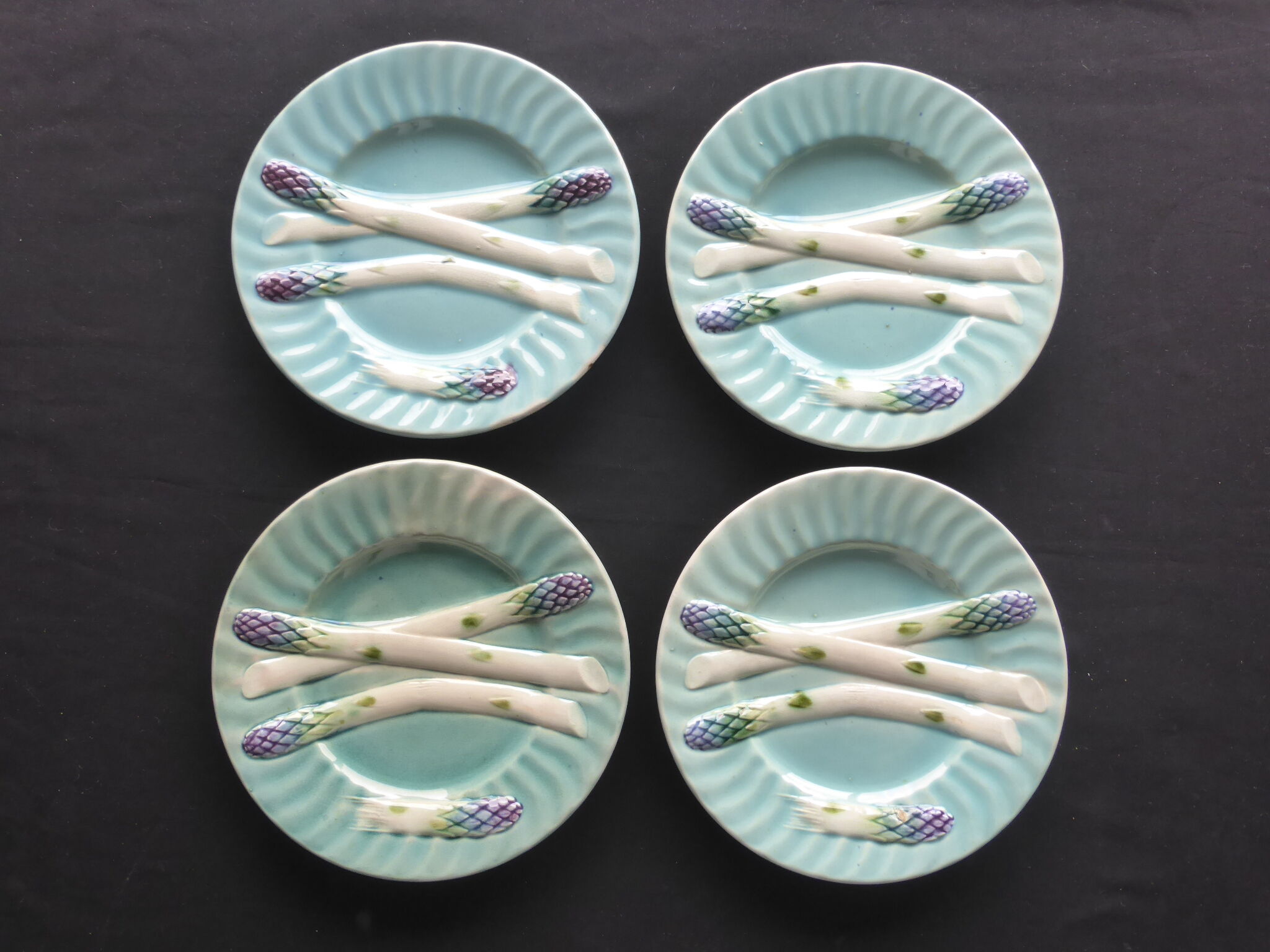 8 plates with old asparagus in slurry, early XXth century