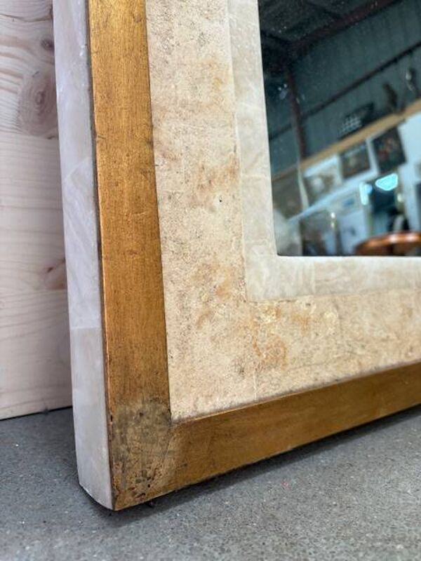 Grand miroir ancien Maison Fournier en marbre blanc – 137 x 115 cm