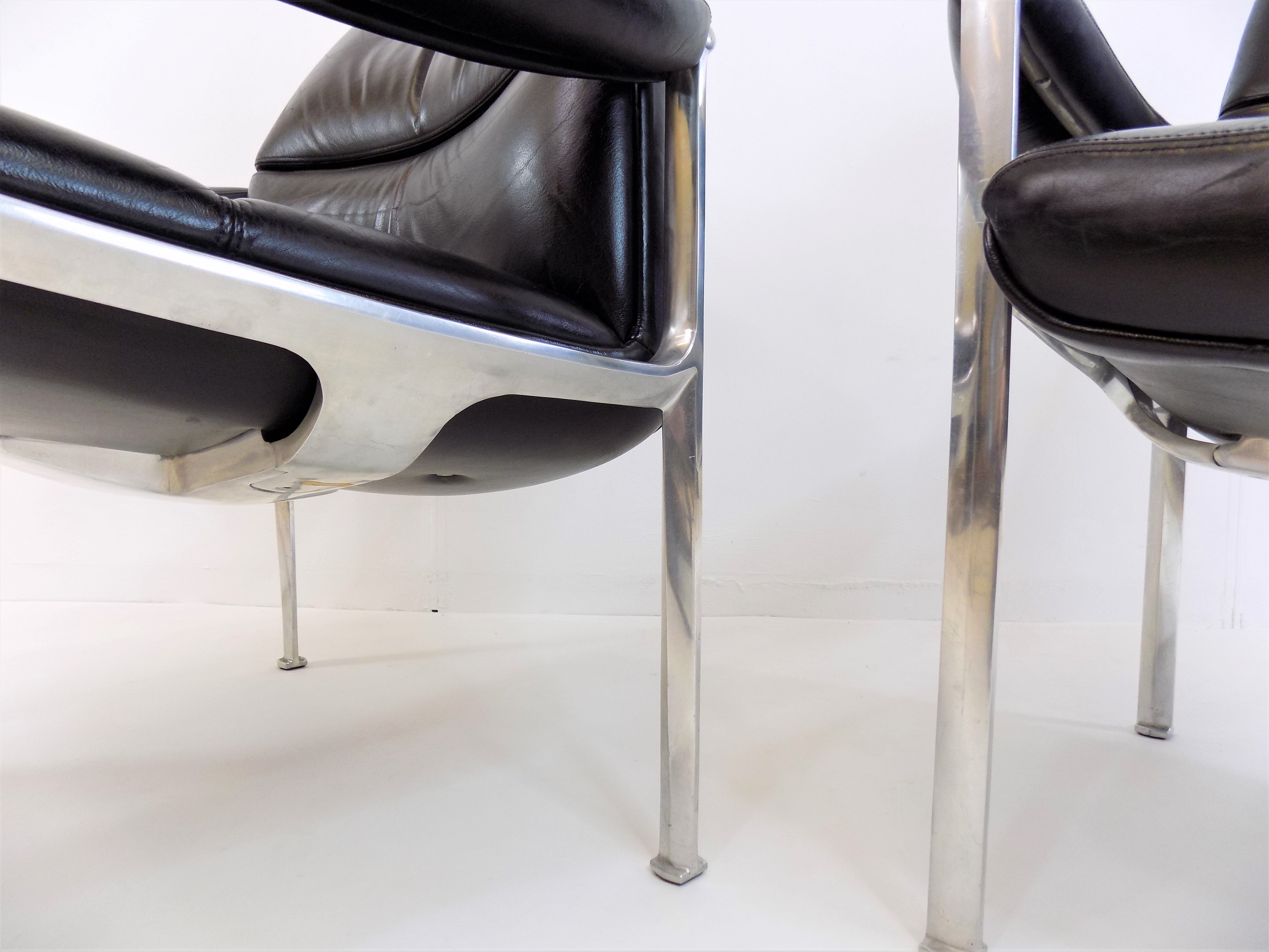 Lot de 2 fauteuils en cuir Röder Söhne by Miller Borgsen