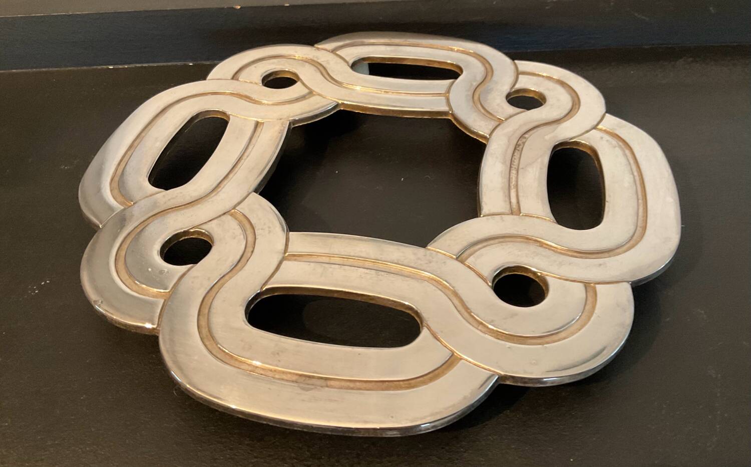 Vintage Italy trivet in silver metal