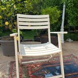 Vintage white wooden garden furniture