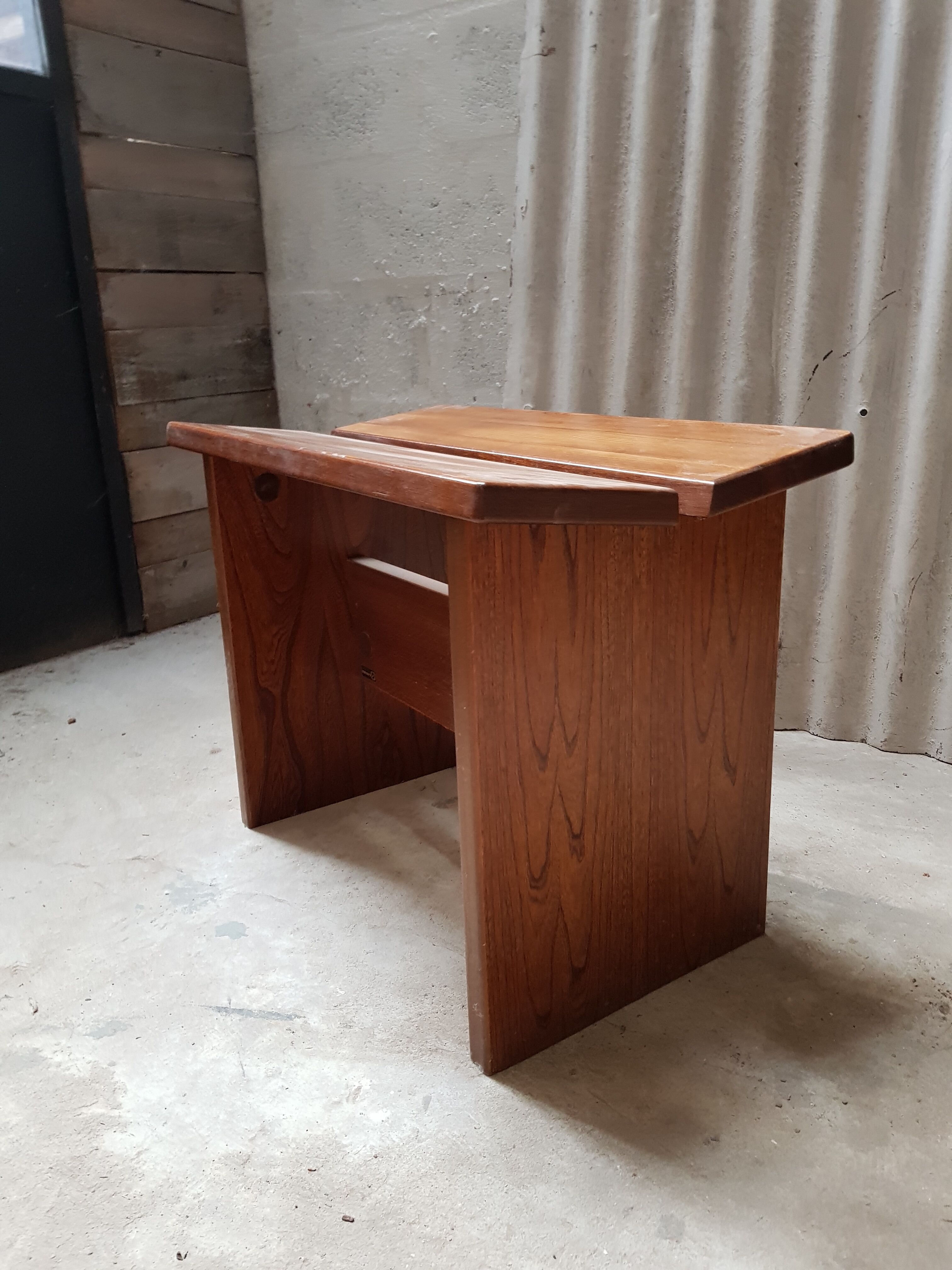 Gauthier Modernist stool