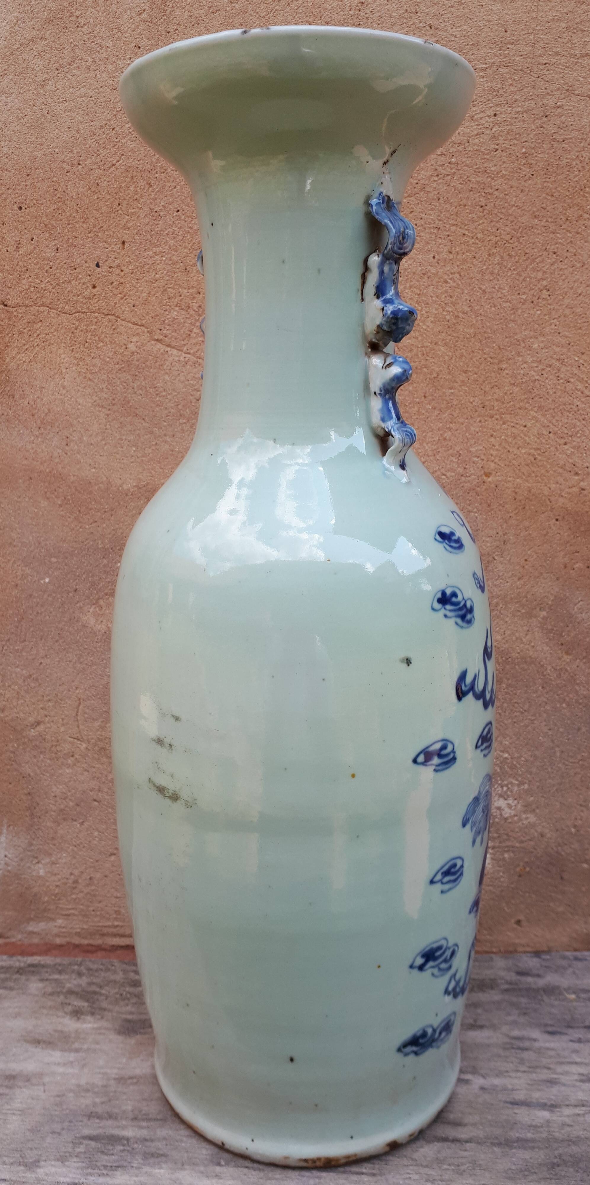 Large Chinese Celadon Vase with Shishi Decor, 19th Century China