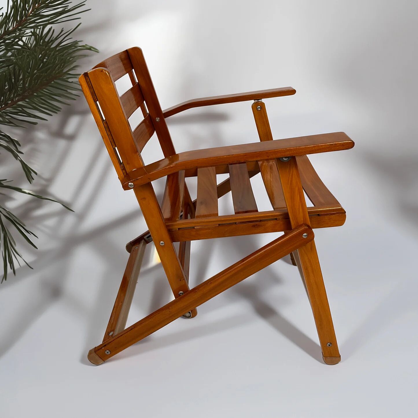 Pair of vintage deck chairs from the 1970s by Reguitti.