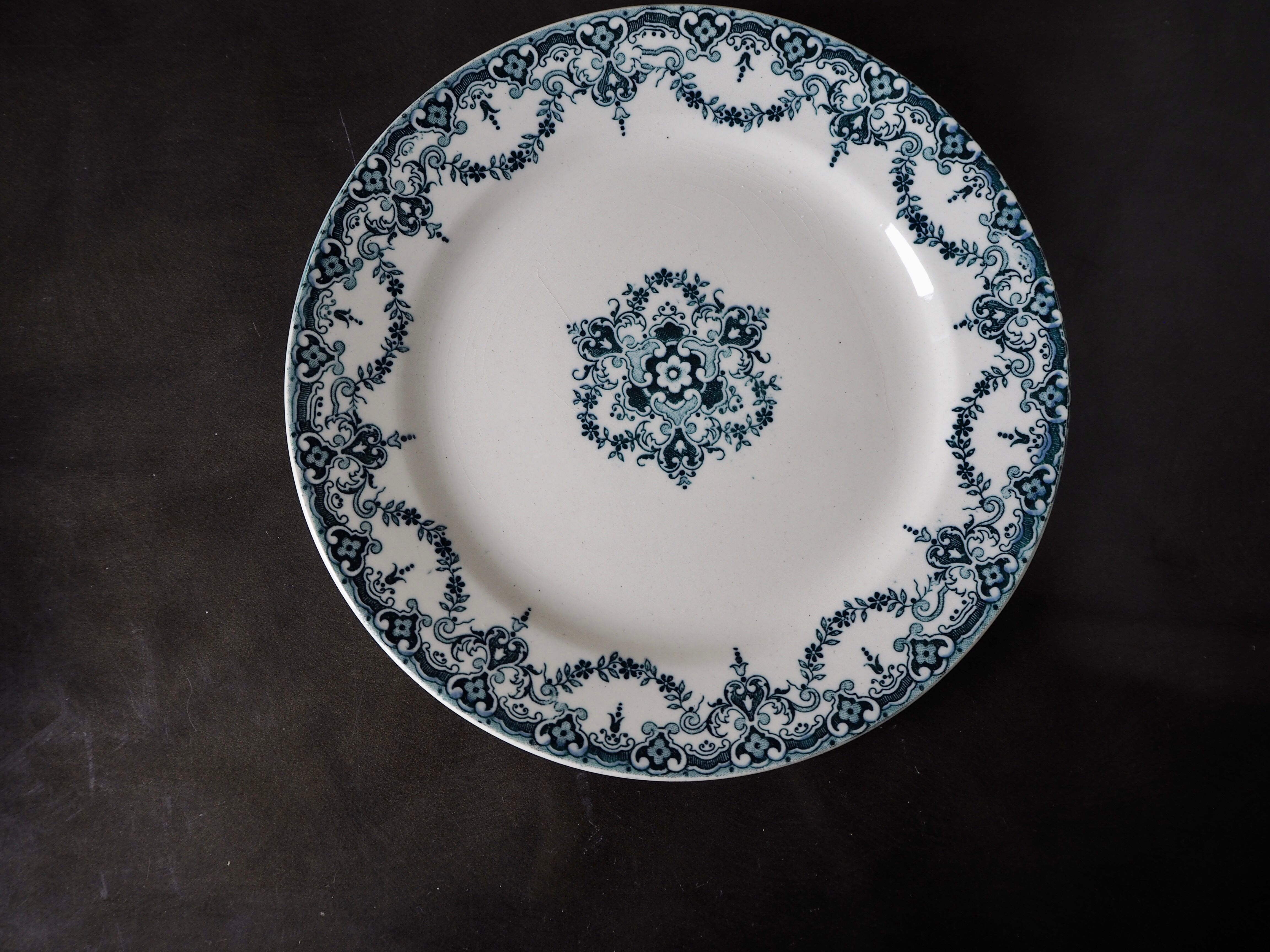 Set of 6 dessert plates Terre de Fer E. Bourgeois