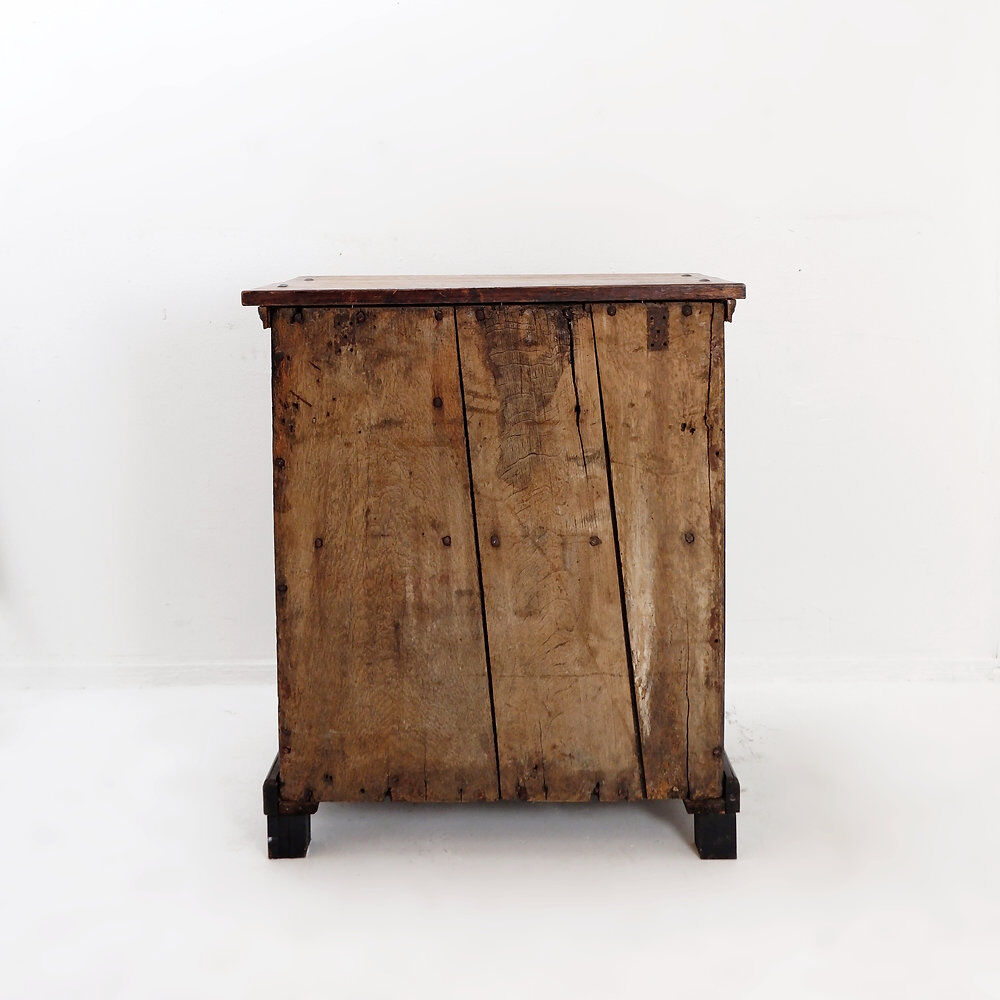 Small rustic buffet in solid wood - 2 doors and ball feet.