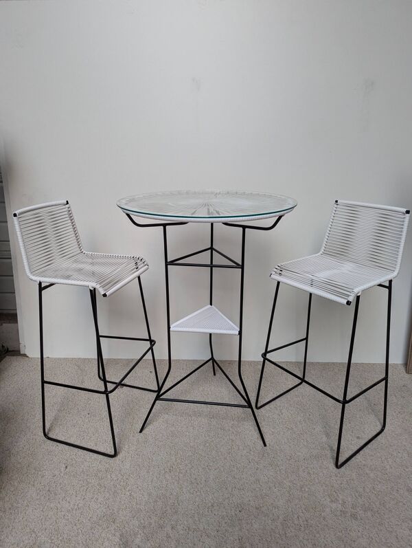 Table mange debout Tampico et 2 tabourets hauts Cenote BOQA