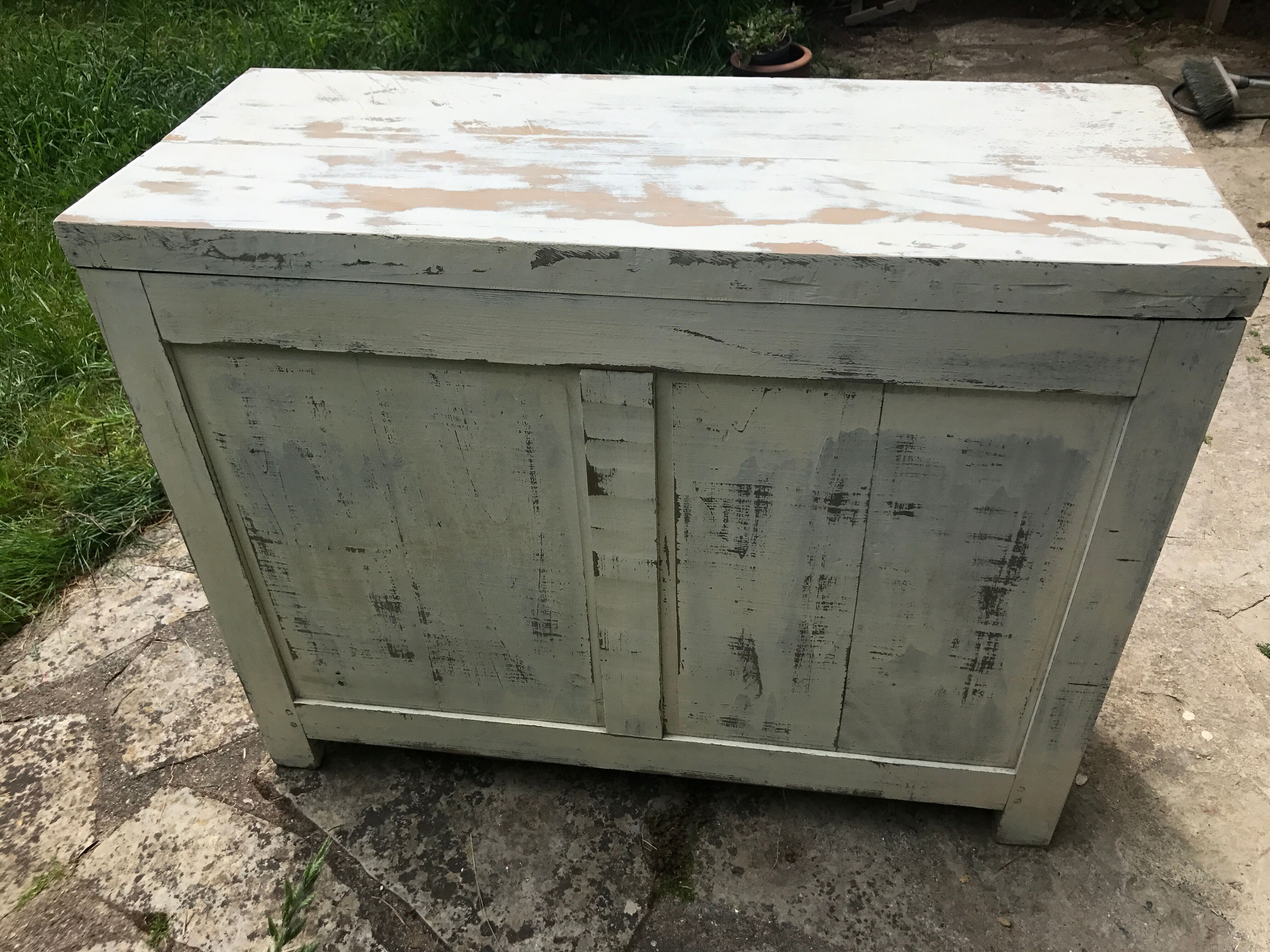 Block kitchen buffet