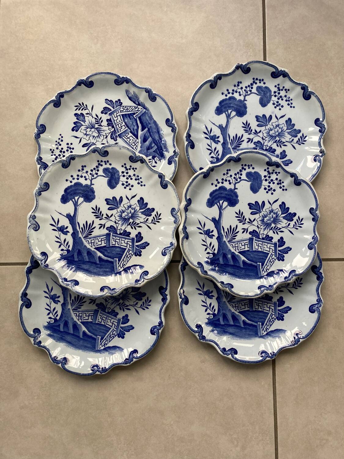 Set of 6 iron earth plates Creil & Montereau