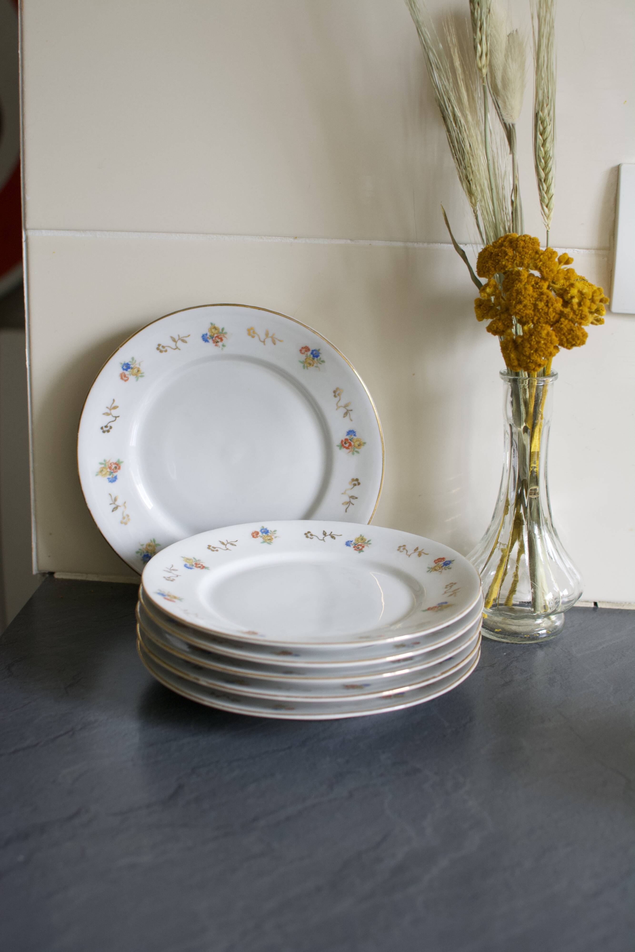 6 Bavaria porcelain plates with flowers and gilding