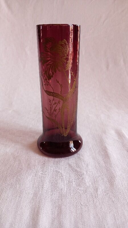 Old pink vase, Japanese art nouveau style