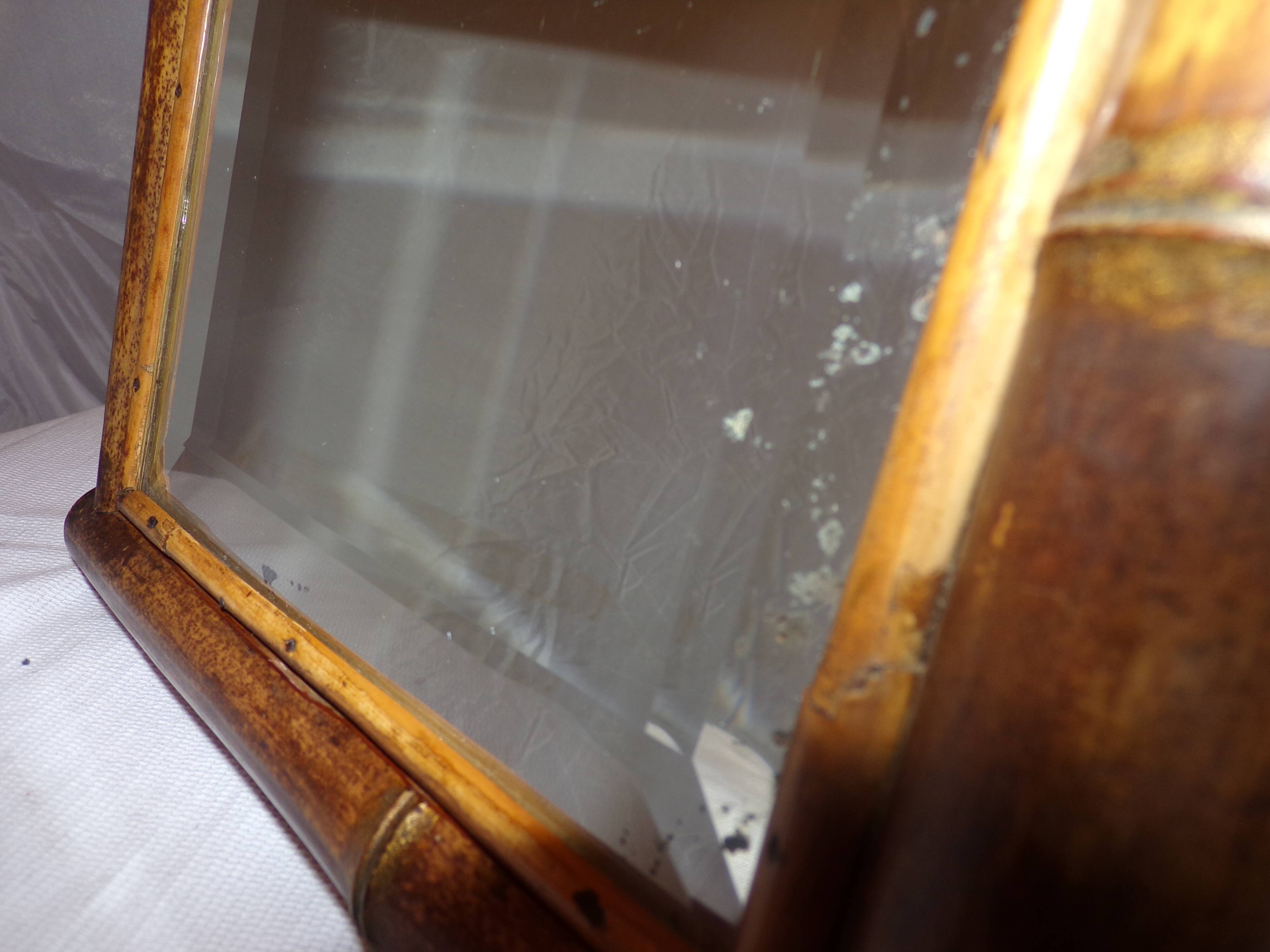 Bamboo mirror 23x23cm