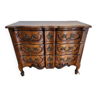Chest of drawers with walnut drawers