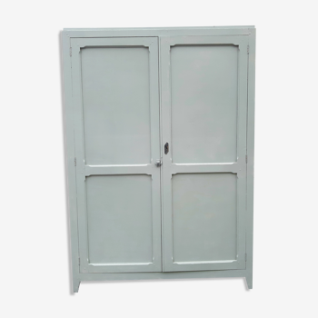 Grande armoire parisienne vert saule