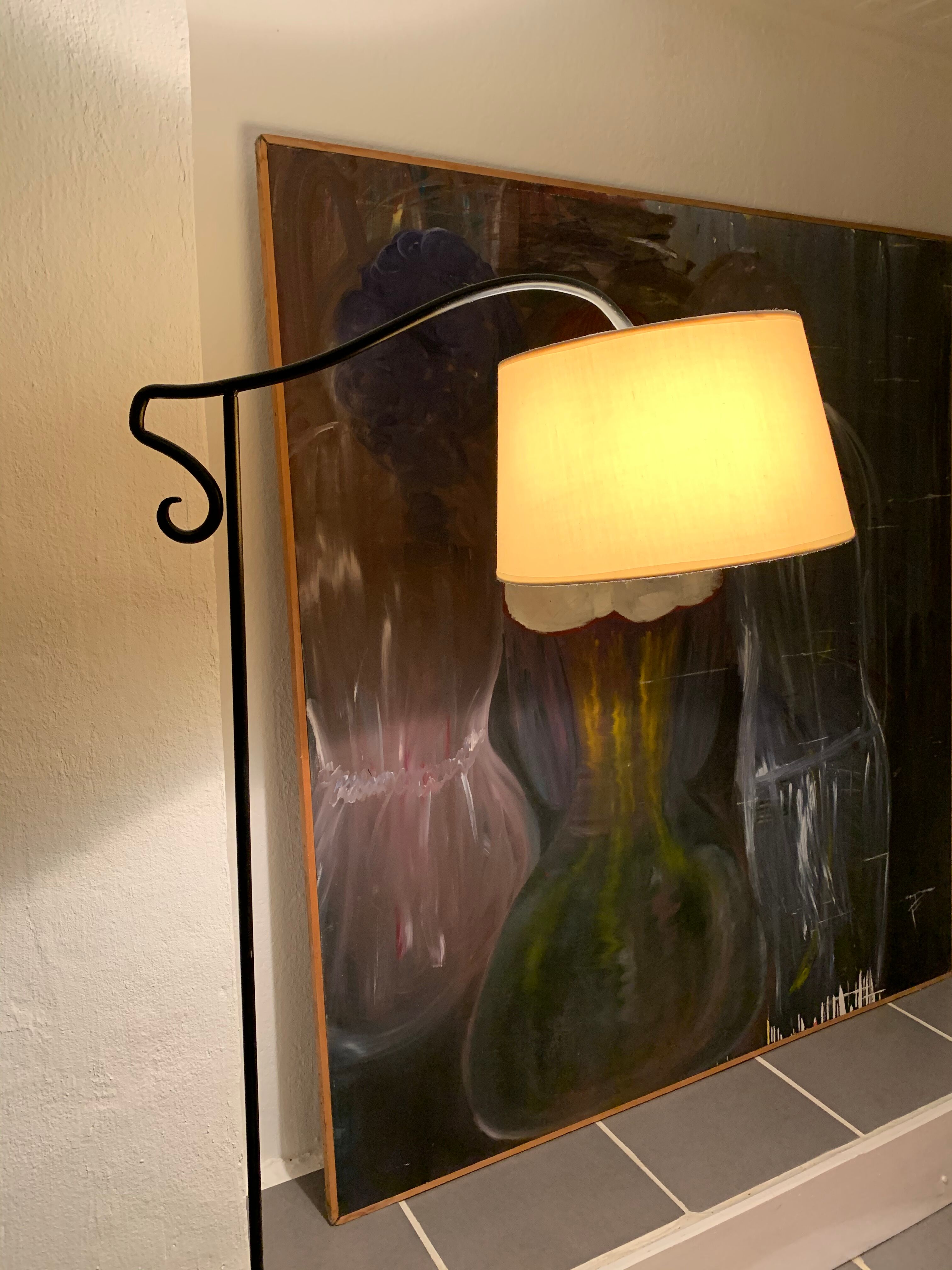 Vintage metal tripod tripod lamp