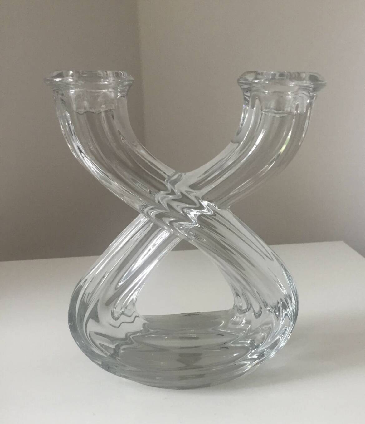 Beau bougeoir en cristal de Vannes Le Châtel