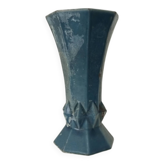 Vase ancien en fonte émaillée