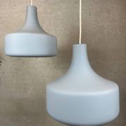 Suspensions opaline vintage – bleu pastel