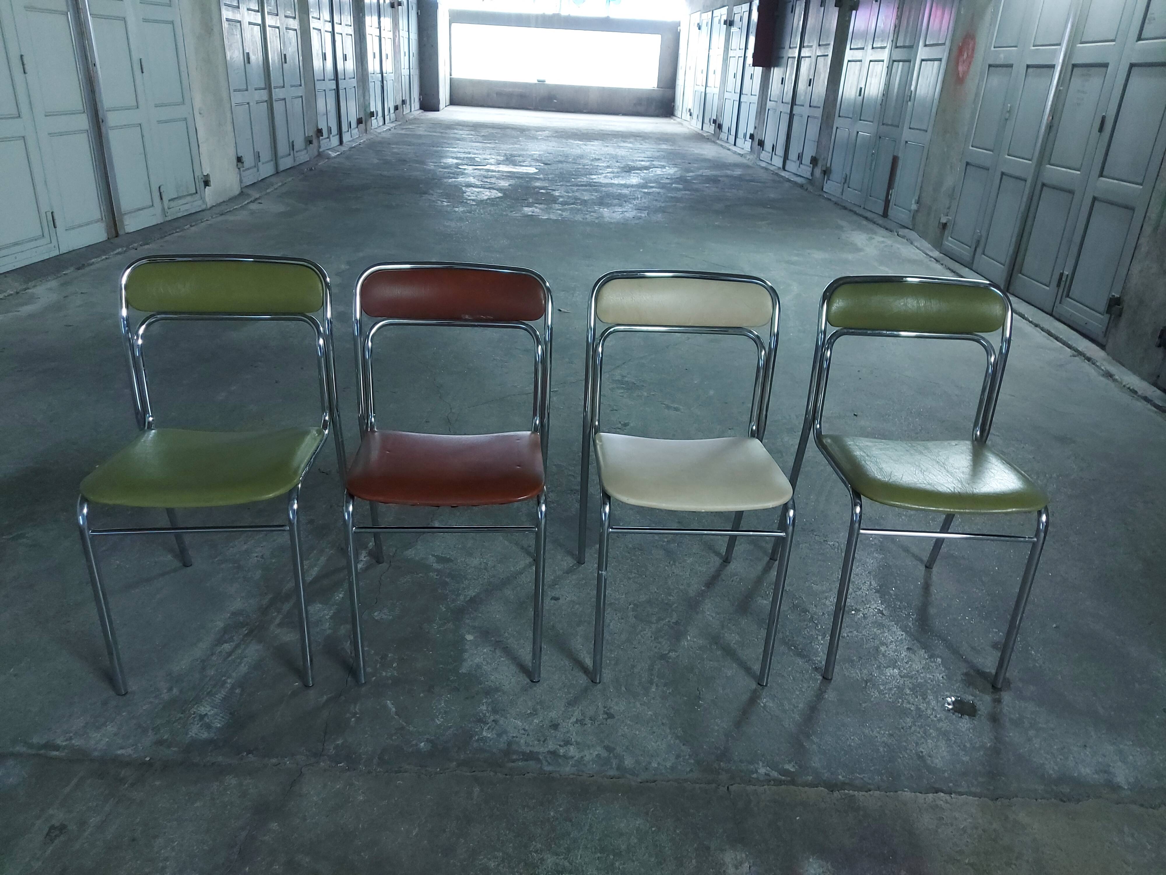4 chaises vintages 70'S Souvignet