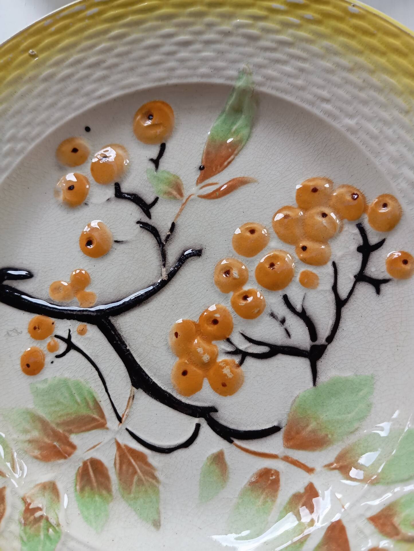 6 Art Deco dessert plates in barbotine. Moulin des Loups.