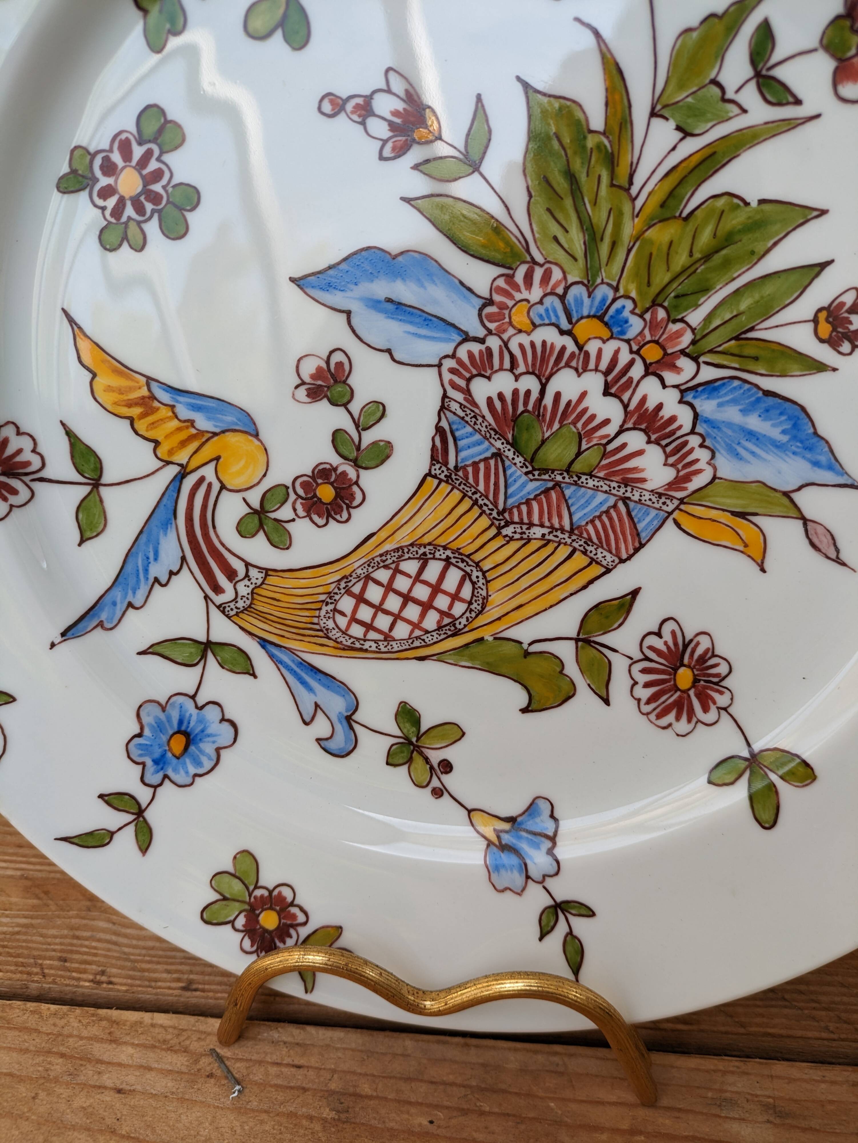 Very beautiful old plate decorated with a cornucopia, hand-painted, Limoges