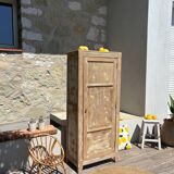 Armoire bonnetière parisienne