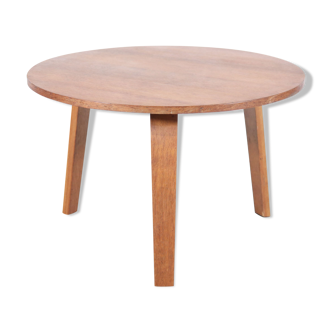 Pastoe round side table by Cees Braakman in oak