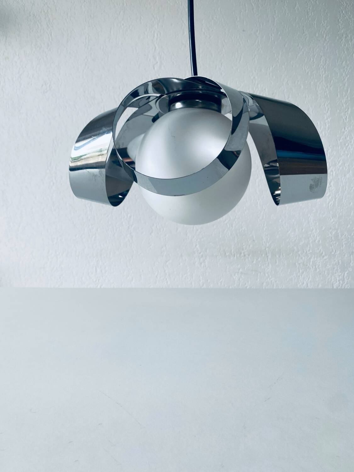 Suspension design chromée