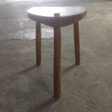 Tabouret en bois tripode