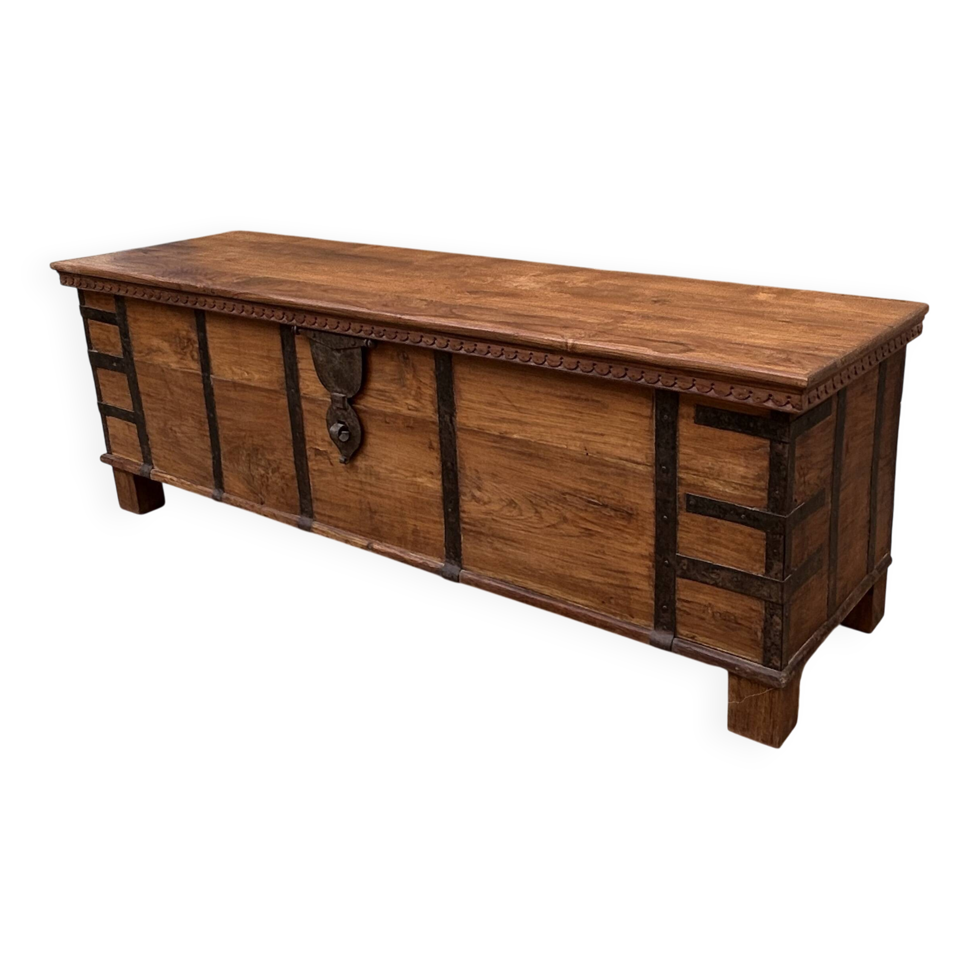 bench - teak chest from Burma with original fittings