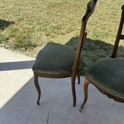 Paire de chaises style Louis 15