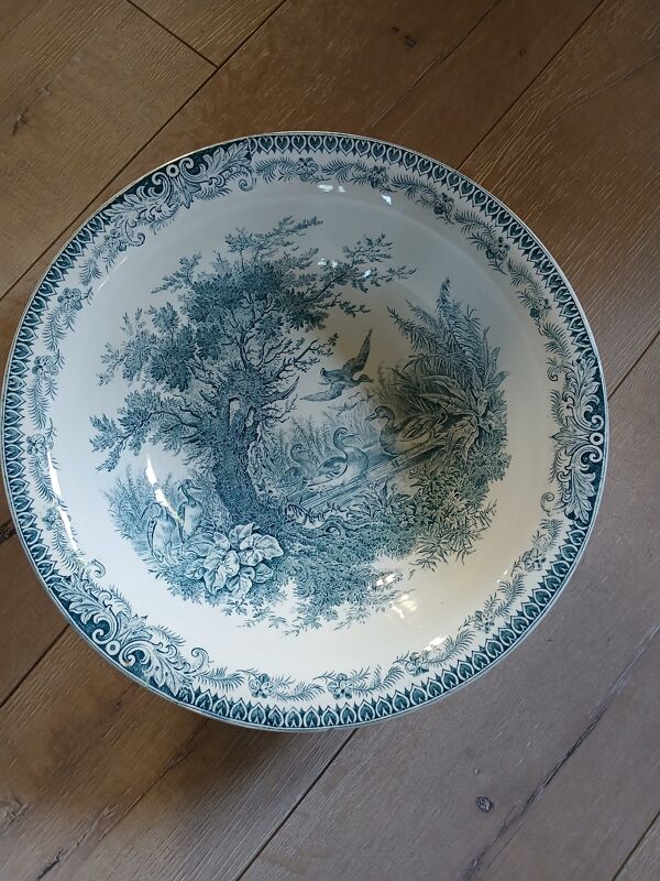 Plat ancien en terre de fer Sarreguemines